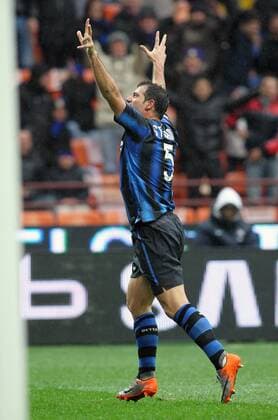 Dejan Stankovic (Inter Mailand) Milano 28 11 2010, Serie A 2010 2011, Inter Mailand vs FC Parma - lucaxpagliaricci o0 Jubel, Freude