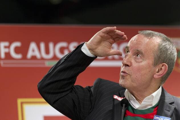 Walther SEINSCH, Vorstandsvorsitzender FC Augsburg, Rede waehrend der Jahreshauptversammlung Jahreshauptversammlung des FC Augsburg 2010 o0 Funktionär