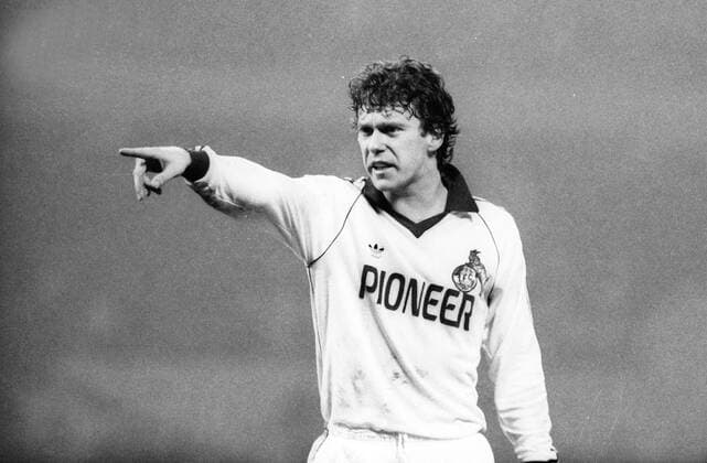 Tony Woodcock (1. FC Köln) o0 1. BL, Saison 1980 1981, GER, Aktion, Einzelbild, Aufmacher Gestik