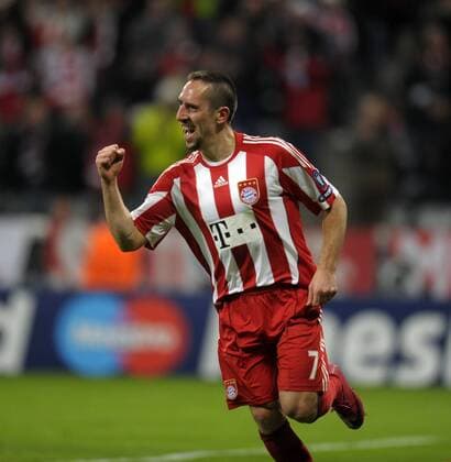 08.12.2010, Fussball Champions-League, Vorrunde, 6.Spieltag, FC Bayern München - FC Basel (gelb): Jubel Franck Ribery (München).