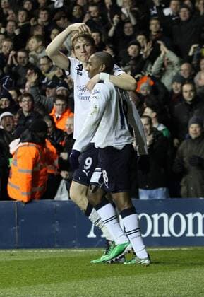 Tottenhams Roman Pavlyuchenko (L) celebrates scoring his sides opening goal with Jermain Defoe - Tottenham Hotspur vs. Chelsea FC EDITORIAL USE ONLY. No use with unauthorised audio, video, data, fixture lists, club league logos or live services. Online in-match use limited to 120 images, no video emulation. No use in betting, games or single club league player publications. o0 Freude