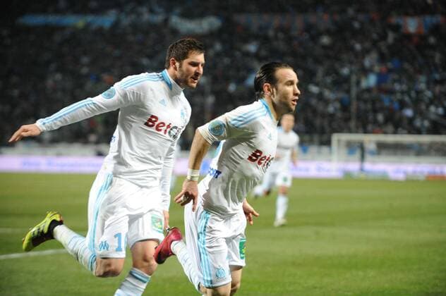 Ligue 1, Olympique Marseille (weiß) - Olympique Lyon (rot): Matthieu VALBUENA - Jubel - NxLEGOUICxFEP -  o0 Freude