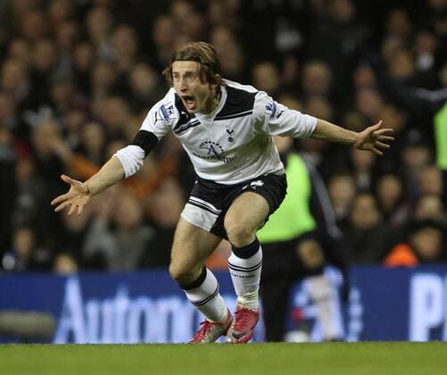Tottenhams Luka Modric in action Barclays Premier League Tottenham Hotspur (white) vs Newcastle United (blue) 28th December, 2010 EDITORIAL USE ONLY. No use with unauthorised audio, video, data, fixture lists, club league logos or live services. Online in-match use limited to 120 images, no video emulation. No use in betting, games or single club league player publications. o0 Emotionen Wut