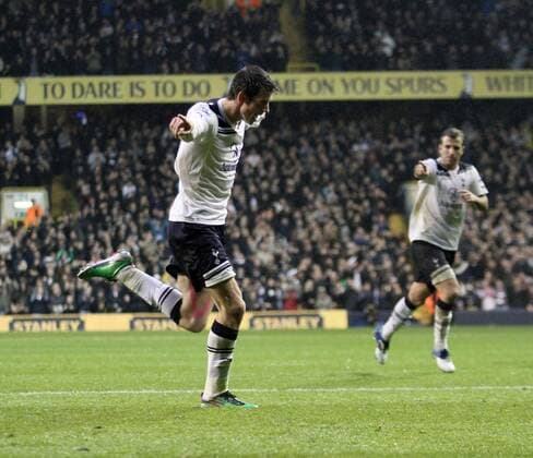 Tottenhams Gareth Bale celebrates scoring his sides opening goal - Barclays Premier League, Tottenham Hotspur vs. FC Fulham 1st January, 2011 EDITORIAL USE ONLY. No use with unauthorised audio, video, data, fixture lists, club league logos or live services. Online in-match use limited to 120 images, no video emulation. No use in betting, games or single club league player publications. o0 London Jubel Freude
