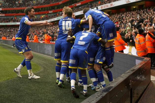 Football, Arsenal FC London vs. Leeds United, Ledds united celebrates at The Emirates Stadium, London  o0 Jubel, Freude