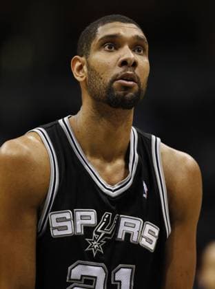 MILWAUKEE - 12.01.2011 NBA - MILWAUKEE BUCKS vs. SAN ANTONIO SPURS 84:91 - TIM DUNCAN - SAN ANTONIO SPURS -  12012011KSK198