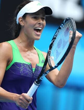 Melbourne - Ana Ivanovic of Serbia jubilates for a score during the first round women s single match at the Australian Open tennis tournament in Melbourne,  o0 Jubel Freude