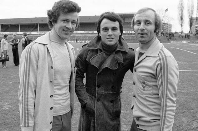 V.li.: Friedhelm Haebermann, Wolfgang Frank und Karl Heinz Handschuh (alle Braunschweig). 1. BL Saison 1977 1978 Eintracht Braunschweig gegen Borussia Dortmund 0:1 am 11.03.1978.
