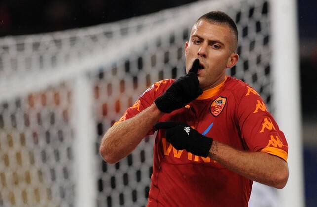 Jubel von Jeremy Menez (Rom) - AS Rom (rot) vs Cagliari Calcio - AntoniettaXBaldassarre