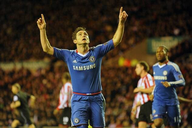 Football - Premier League - AFC Sunderland vs. Chelsea FC: Frank Lampard (Chelsea FC) celebrates putting his penalty shot past the AFC Sunderland keeper at the Stadium of Light. 