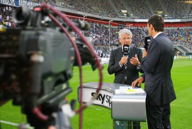 Montag 03.08.2009, DFB - Pokal, Saison 09 10 - Fortuna Duesseldorf - Hamburger SV 4:7 n.E., Sky TV, Pay TV, Fernsehen, Moderator Marcel Reif mit Sebastian Hellmann, DeFodi018