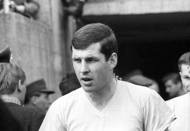 Lothar Emmerich (BVB) - Einmarsch Porträt, Einmarsch, einlaufen, auflaufen