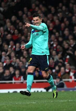 Barcelonas David Villa scoring his sides opening goal --- UEFA Champions League 1st Leg last 16 Arsenal London (red) v FC Barcelona Barca (green) 16th February, 2011 EDITORIAL USE ONLY. No use with unauthorised audio, video, data, fixture lists, club league logos or live services. Online in-match use limited to 120 images, no video emulation. No use in betting, games or single club league player publications. o0 Jubel Freude