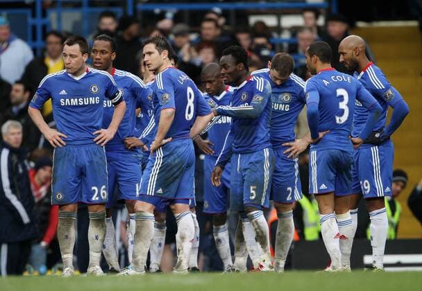 John Terry (L), Frank Lampard (8) - Chelseas players look on dejected after losing on penalties --- Chelsea FC vs. Everton FC EDITORIAL USE ONLY. No use with unauthorised audio, video, data, fixture lists, club league logos or live services. Online in-match use limited to 120 images, no video emulation. No use in betting, games or single club league player publications. o0 Elfmeterschießen