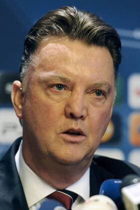 Mailand, Pressekonferenz des FC Bayern München - Trainer Louis Van Gaal 