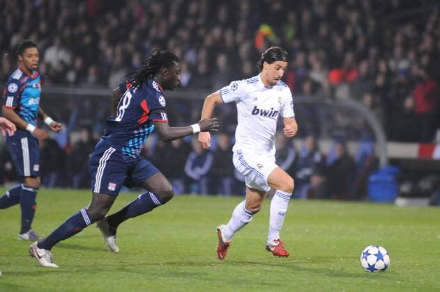 Olympique Lyon (blue) - Real CF Madrid (white), Bafetibis Gomis (Lyon) - Sami Khedira (Real) xFredericChambertx 