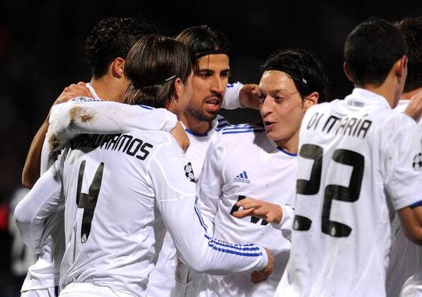 Olympique Lyon - Real CF Madrid, (v.li.) Real JUBEL mit Sergio Ramos, Sami Khedira, Mesut Oezil (L-R) -  o0 Freude