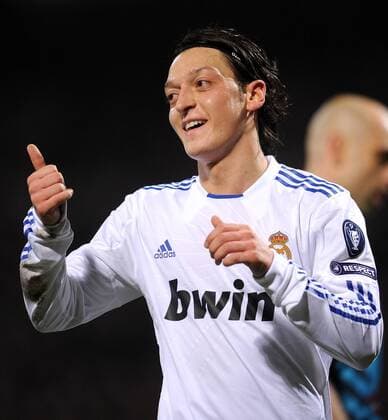 Olympique Lyon - Real CF Madrid, Mesut Oezil (Real Madrid)  o0 Freude