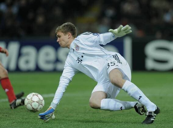 FUSSBALL CHAMPIONS LEAGUE SAISON 2010 2011 Achtelfinale 23.02.2011 Inter Mailand - FC Bayern Muenchen Torwart Thomas Kraft (FC Bayern Muenchen) haelt einen Schuss. 