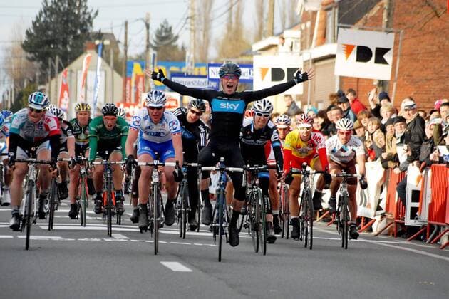 Finale - v.l.n.r. 3. Andre Greipel ( GER Omega Pharma - Lotto ) - 1. Christopher Sutton ( AUS Garmin - Cervelo ) - 2. Yauheni Hutarovich ( BLR FDJ ) - Event: Kuurne - Brüssel - Kuurne 2011 - Location: Kuurne - Belgien - Europa - Datum: 27.02.2011 - Contact