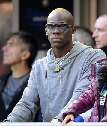 Inter Mailand (blau) vs. FC Genoa CFC (weiß) - Mario Balotelli (Manchester City ITA)  o0 privat