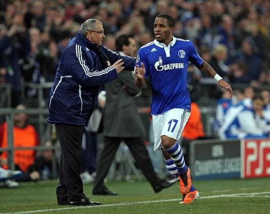 09.03.2011, Fussball Champions-League, Achtelfinale, FC Schalke 04 - FC Valencia, Veltins-Arena auf Schalke in Gelsenkirchen. Jubel Schalke zum Tor zum 1:1 , v.l. Trainer Felix Magath (Schalke) , Torschütze Jefferson Farfan (Schalke)