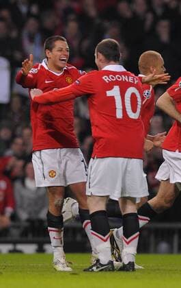 Javier Hernandez of Manchester United (L) celebrates his goal with Wayne Rooney of Manchester United (10) --- Manchester United vs. Olympique Marseille EDITORIAL USE ONLY. No use with unauthorised audio, video, data, fixture lists, club league logos or live services. Online in-match use limited to 120 images, no video emulation. No use in betting, games or single club league player publications. o0 Chicharito Freude