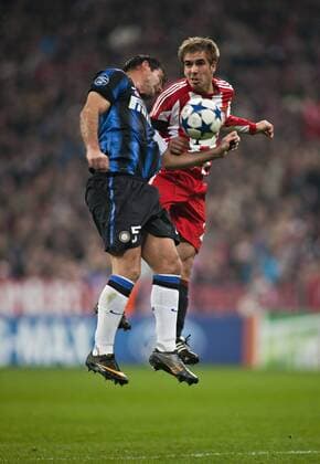 Dejan Stankovic (Inter), Philipp Lahm (FCB), FC Bayern München (rot) - Inter Mailand (blau)