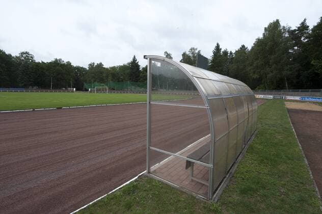 Ersatzbank der Gießerei Arena, Stadion des Torgelower SV Greif o0 Objekte Bank