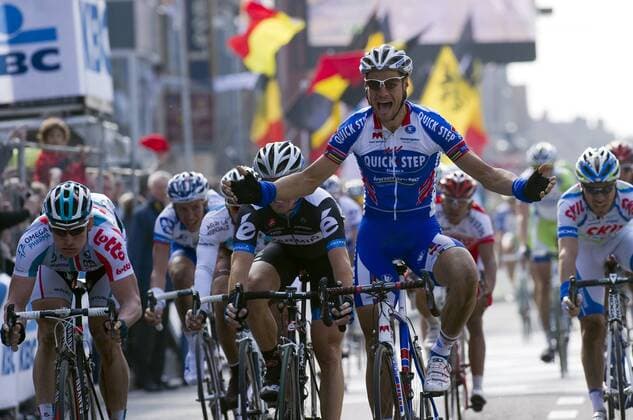 Gent - Wevelgem 2011; Sieger Tom Boonen (Quickstep) - Tyler Farrar (Garmin Cervelo, 3.v.li.) - Andre Greipel (Omega Pharma - Lotto, li.) - xNicoxVereeckenxPHOTONEWSx  o0 Jubel, Freude Sieg, Sieger