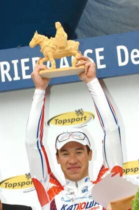 2011, KBC Driedaagse van De Panne - Koksijde, Etappe 02: Oudenaarde - Koksijde, Team Katusha 2011, Denis Galimzyanov, Koksijde  o0 Jubel Freude Pokal trophäe Objekte