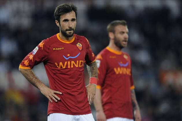 AS Rom (rot) - Juventus Turin (schwarz weiß Juve), Enttäuschung Mirko Vucinic (L), Daniele De Rossi 