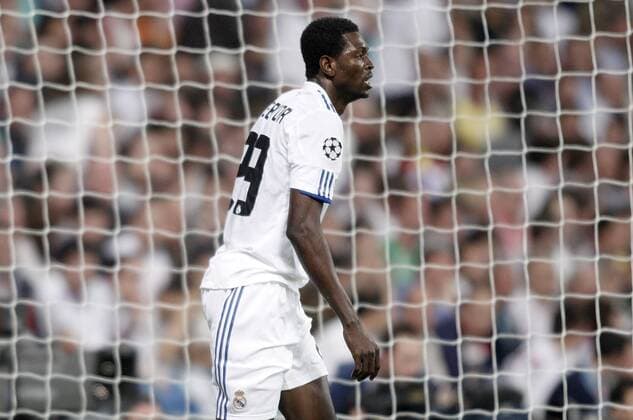Real Madrid s Emmanuel Adebayor reacts, Real CF Madrid (white) - Tottenham Hotspur (black)  (201104051484)