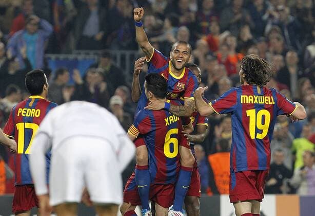 FC Barcelona s Pedro Rodriguez Pedrito (L), Daniel Alves (top), Xavi Hernandez (2L), Seydou Keita (2R) and Maxwell celebrates goal - UEFA Champions League - FC Barcelona (Barca) - Shakhtar Donetsk -  (20120570)