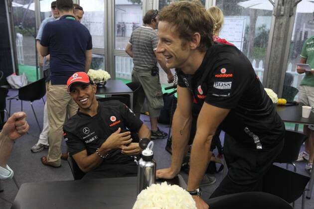 Motorsports: FIA Formula One World Championship 2011, Grand Prix of Malaysia, 03 Lewis Hamilton (GBR, Vodafone McLaren Mercedes), 04 Jenson Button (GBR, Vodafone McLaren Mercedes), xHOCHxZWEIx