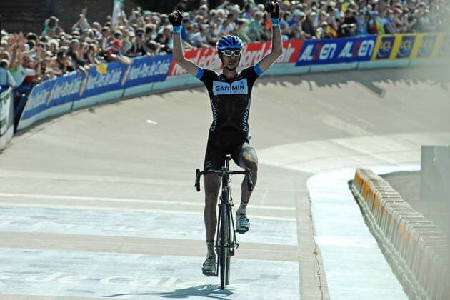 Johan Vansummeren ( BEL Garmin - Cervelo ) gewinnt in Velodrom zu Roubaix den Radsportklassiker - Event: Paris - Roubaix 2011 - Location: Compiegne nach Roubaix - Frankreich - Europa - Datum: 10.04.2011 - Contact o0 Sieg Jubel Freude