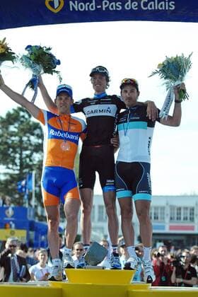Podium - v.l.n.r. 3. Maarten Tjallingii ( NED Rabobank ) - 1. Johan Vansummeren ( BEL Garmin - Cervelo ) - 3. Fabian Cancellara ( SWI Leopard - Trek ) - Event: Paris - Roubaix 2011 - Location: Compiegne nach Roubaix - Frankreich - Europa - Datum: 10.04.2011 - Contact o0 Sieg Jubel Freude
