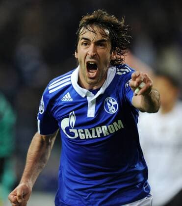 FUSSBALL CHAMPIONS LEAGUE SAISON 2010 2010 VIERTELFINALE FC Schalke 04 - Inter Mailand 13.04.2011 Raul (Schalke) - Torjubel 
