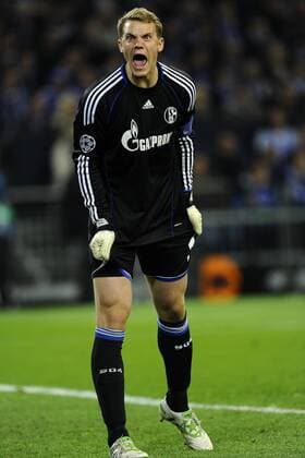 Gelsenkirchen 13 04 2011 - Champions League FC Schalke 04 (blau) vs Inter Mailand weiß) --- Manuel Neuer 