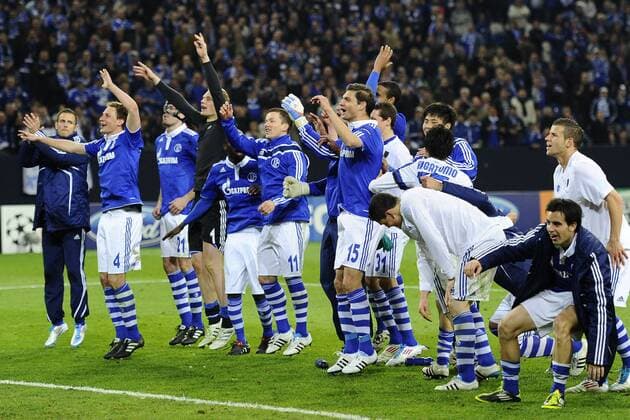 Gelsenkirchen 13 04 2011 - Champions League FC Schalke 04 (blau) vs Inter Mailand weiß) --- Jubel Schalke 04 