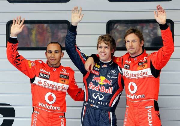 SHANGHAI, April 16, 2011 -- Third placed McLaren Formula One driver Lewis Hamilton of Britain (L), pole position Red Bull Formula One driver Sebastian Vettel of Germany (C) and second placed McLaren Formula One driver Jenson Button of Britain wave after the qualifying session of the Chinese F1 Grand Prix at Shanghai International circuit in Shanghai, east China, April 16, 2011. ---  o0 Jubel Freude
