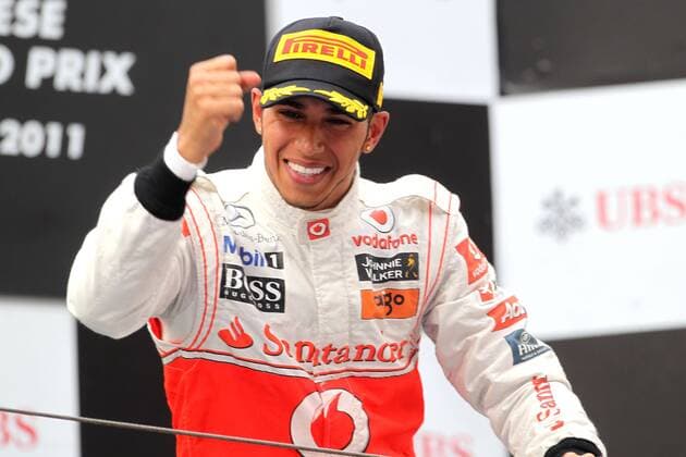Motorsports: FIA Formula One World Championship 2011, Grand Prix of China, Lewis Hamilton (GBR, McLaren Mercedes) - Sieger des GP von Shanghai 2011, xHOCHxZWEIx o0 Jubel, Freude Sieg, Sieger Siegerehrung