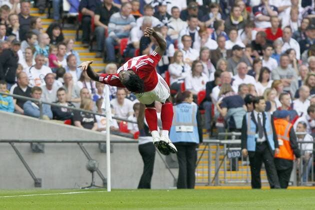 London, FA Cup Semifinal, Bolton Wanderers (white) - Stoke City (red), Stoke City s Kenwyne Jones celebrates scoring at Wembley  o0 Jubel, Freude