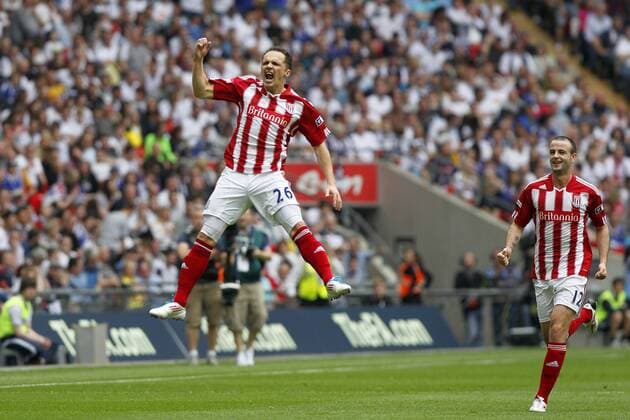 London, FA Cup Semifinal, Bolton Wanderers (white) - Stoke City (red), Stoke City s Matthew Etherington celebrates scoring at Wembley  o0 Jubel, Freude