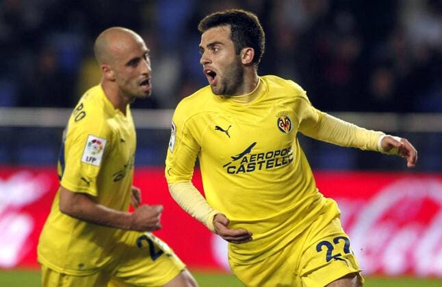Primera Division - Villarreal CF - Real Saragossa 1:0 - Giuseppe ROSSI (R) jubelt mit BORJA VALERO (beide Villarreal) - 