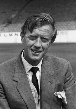 Fußball, Trainerhistorie FC Fulham von 1904 bis heute Vic Buckingham (Sheffield Wednesday Manager) 14 8 62 1962 63 season. 