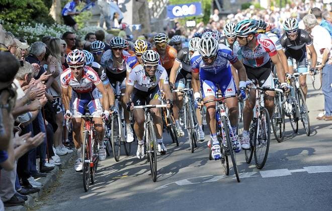 Philippe Gilbert (BEL, R) - Team Omega Pharma Lotto - Attaque --- PhotoNews  o0 Wallonischer Pfeil