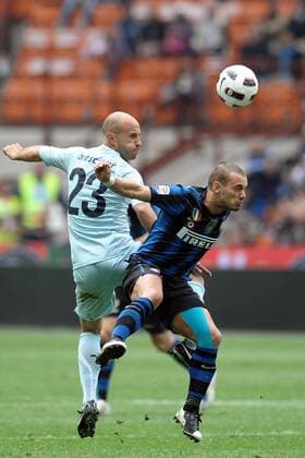 Mark BRESCIANO Lazio, Wesley SNEIJDER Inter - Inter Mailand (blau schwarz) vs. Lazio Rom (hellblau) - Andreaxstaccioli