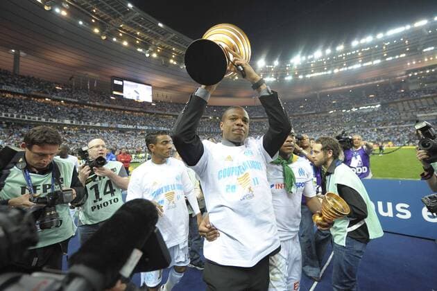 Finale Coupe de la Ligue - Olympique Marseille - 23.04.2011 - Marseille - Loic Remi - JBAutissier -  o0 Pokal, Trophäe, Objekte