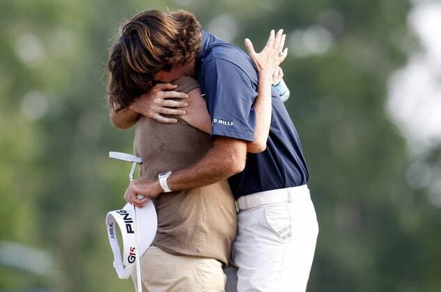 May 01, 2011: Bubba Watson (USA) and his mother embrace after winning the Zurich Classic at TPC Louisiana in Avondale, LA. PGA Golf Herren 2011: Zurich Classic MAY 01 - ZUMAc04 o0 familie, Mutter, Eltern Jubel, Freude,